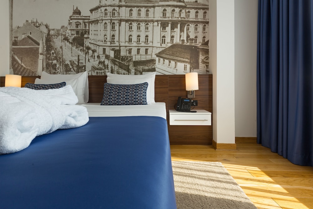 Abba Hotel 14/71