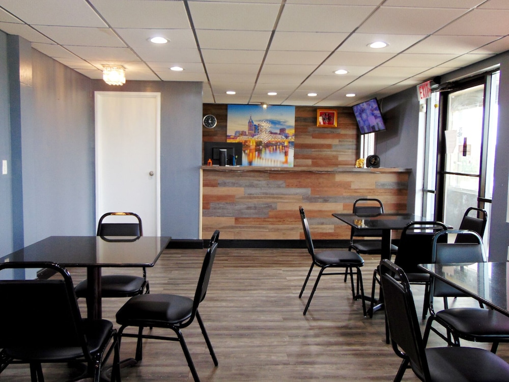 Somatel Nashville Airport Hotel 36/49