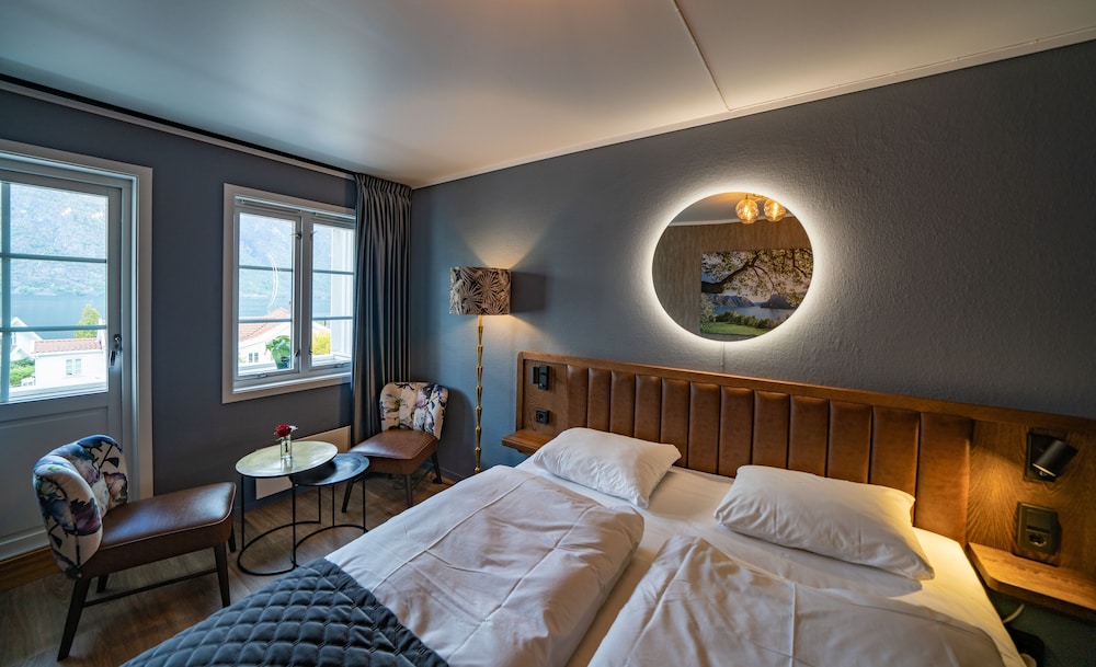 Hotel Aurlandsfjord 12/50