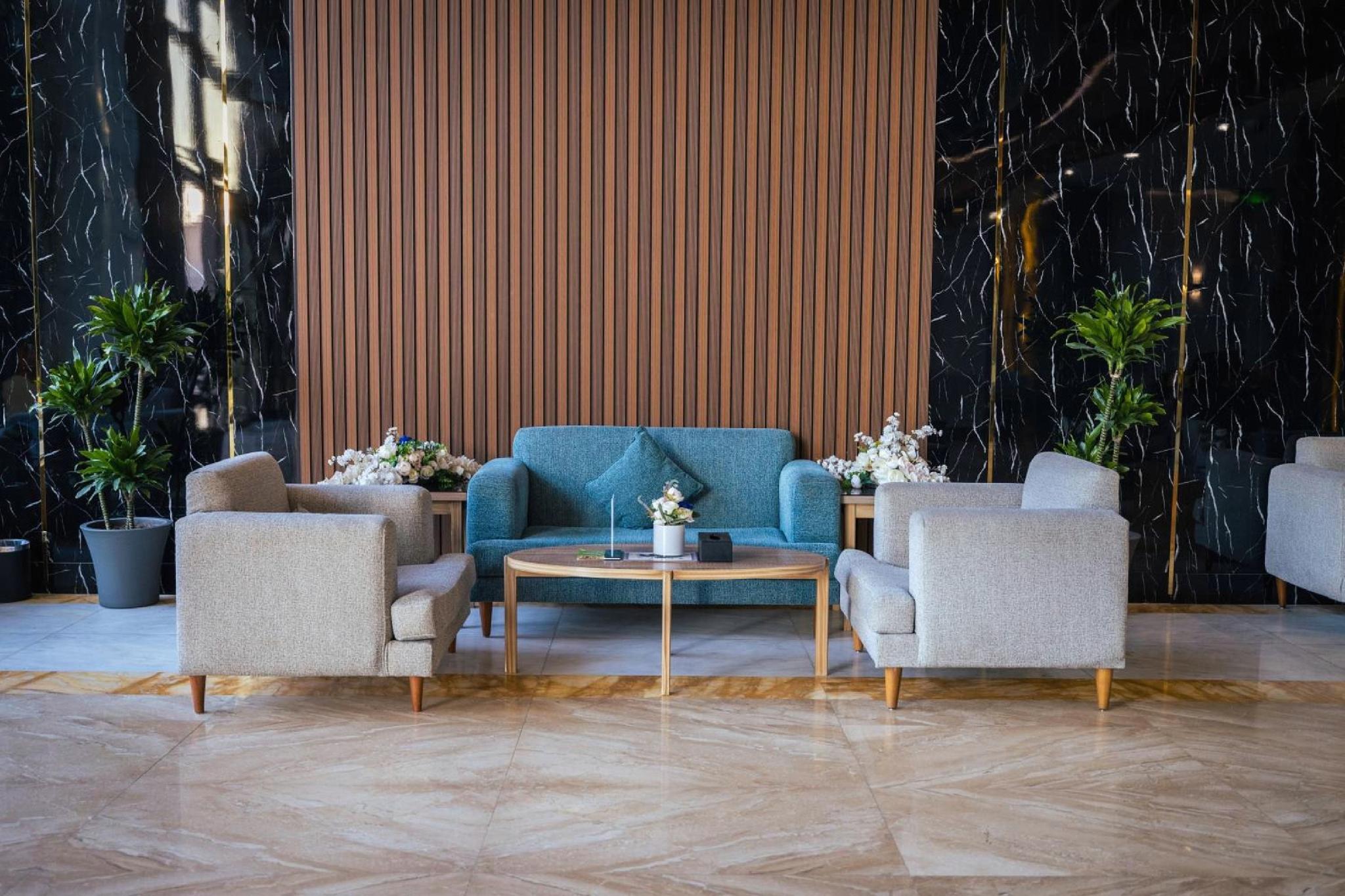 فندق ميرنيان(Mirnian Hotel) 34/40