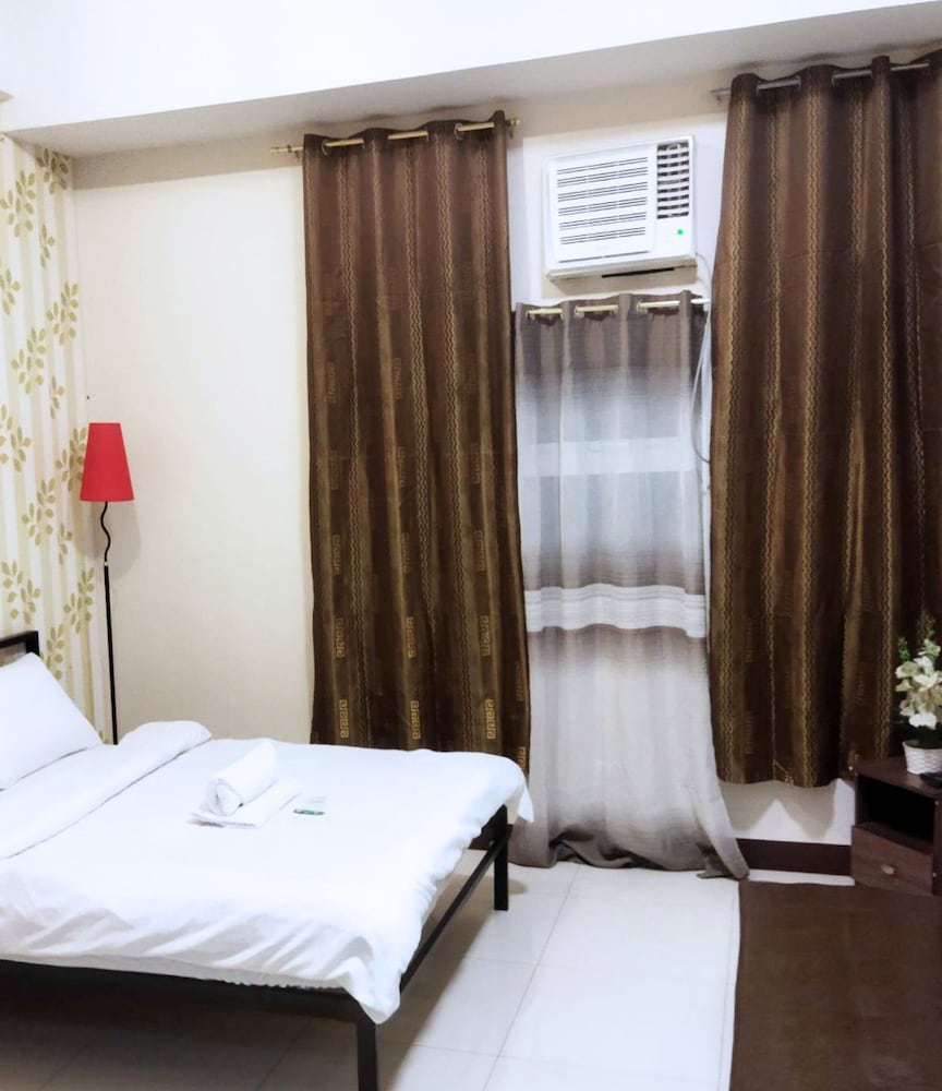 Tess and Tessha Condotel near T3 Airport 34/62