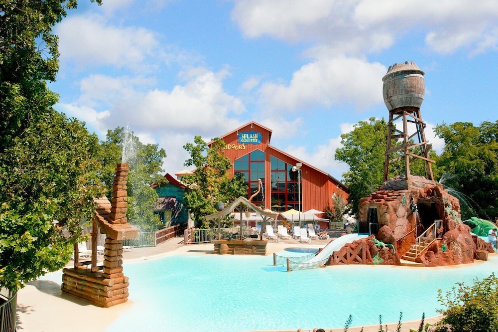 Grand Country Inn 25/32