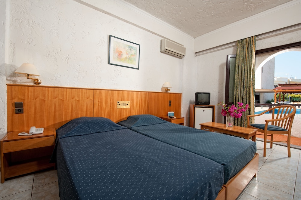 Heronissos Hotel 15/47