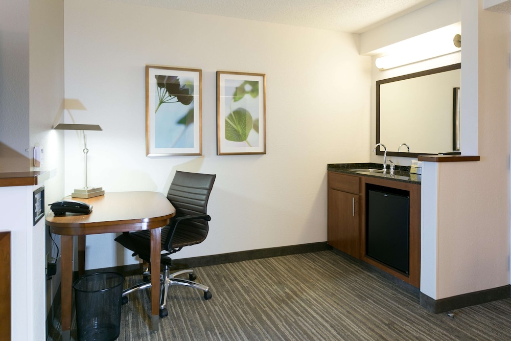 Hyatt Place Nashville/Franklin/Cool Springs 66/77