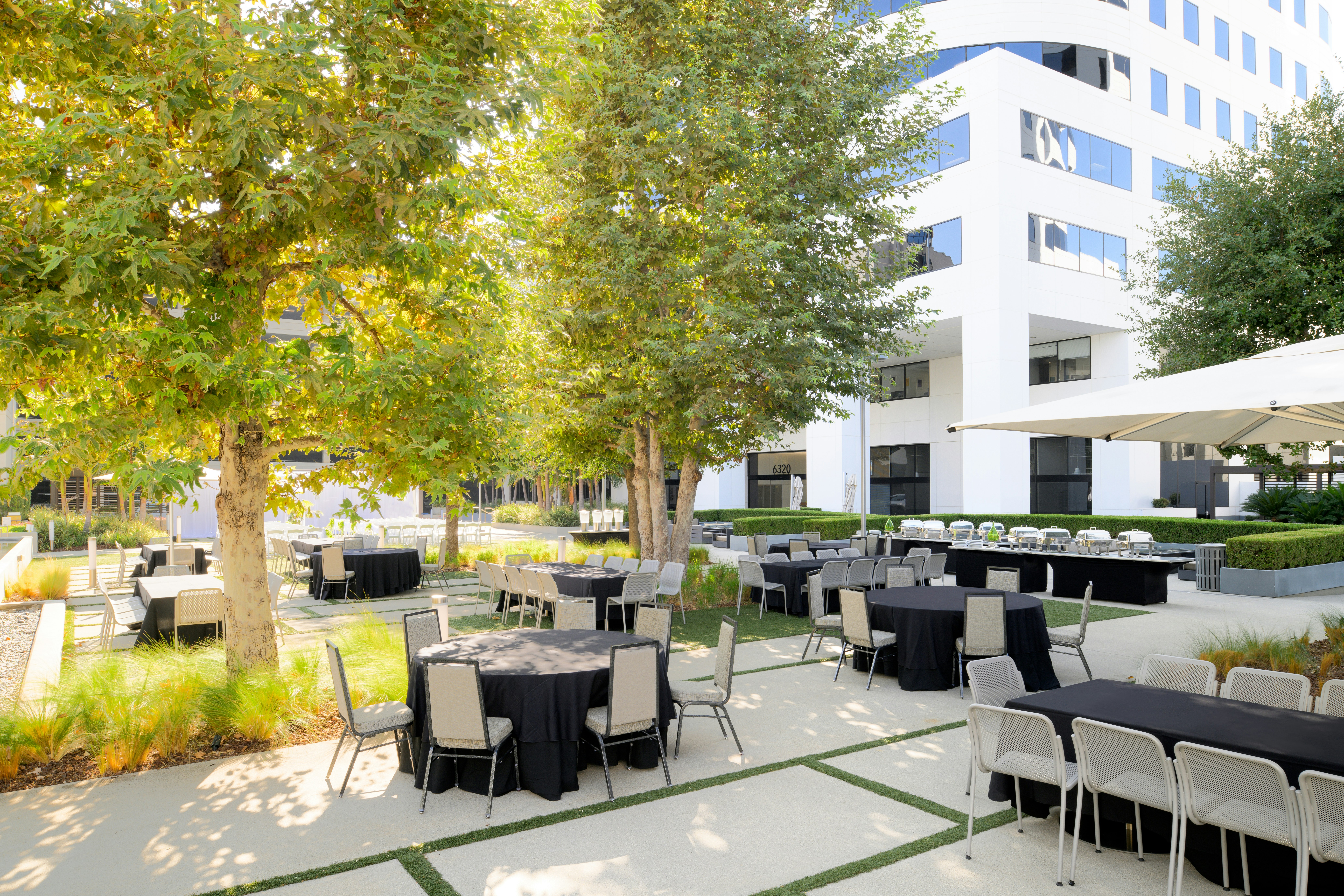 Hilton Woodland Hills Los Angeles 66/67