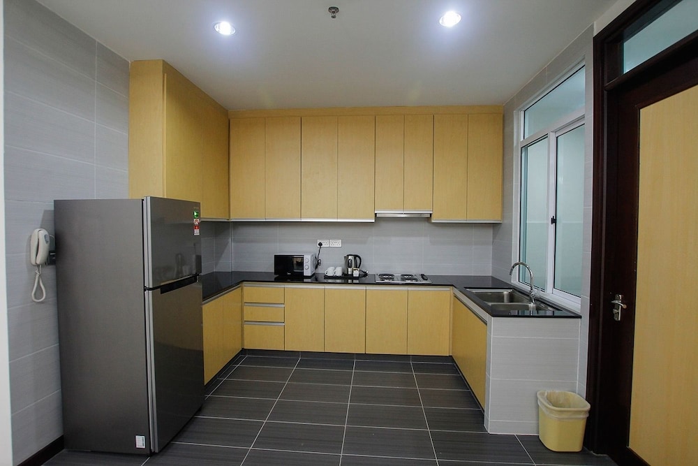 Imperial Suites Miri @ Diamond Tower 24/24