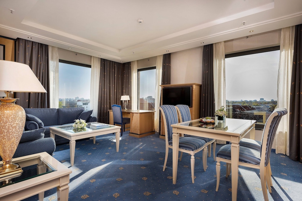 JW Marriott Hotel Berlin 59/68