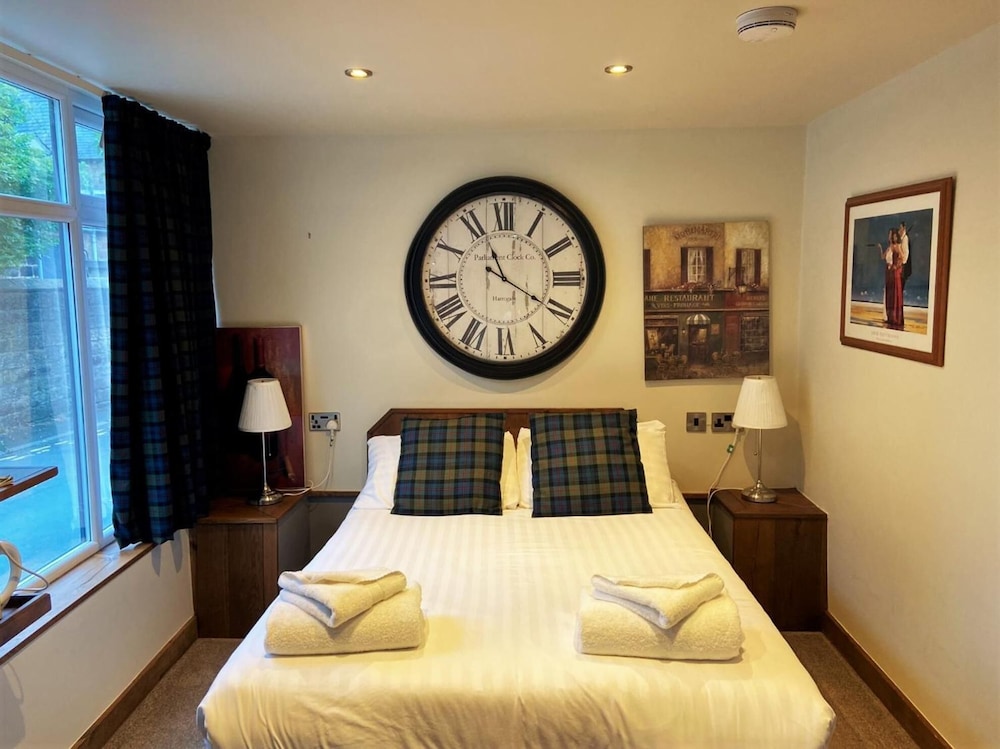 Inn at Cheltenham Parade 5/42