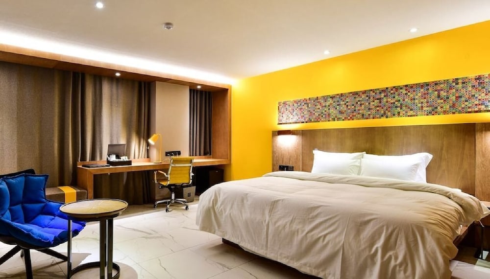 Hotel Ritz 7/38