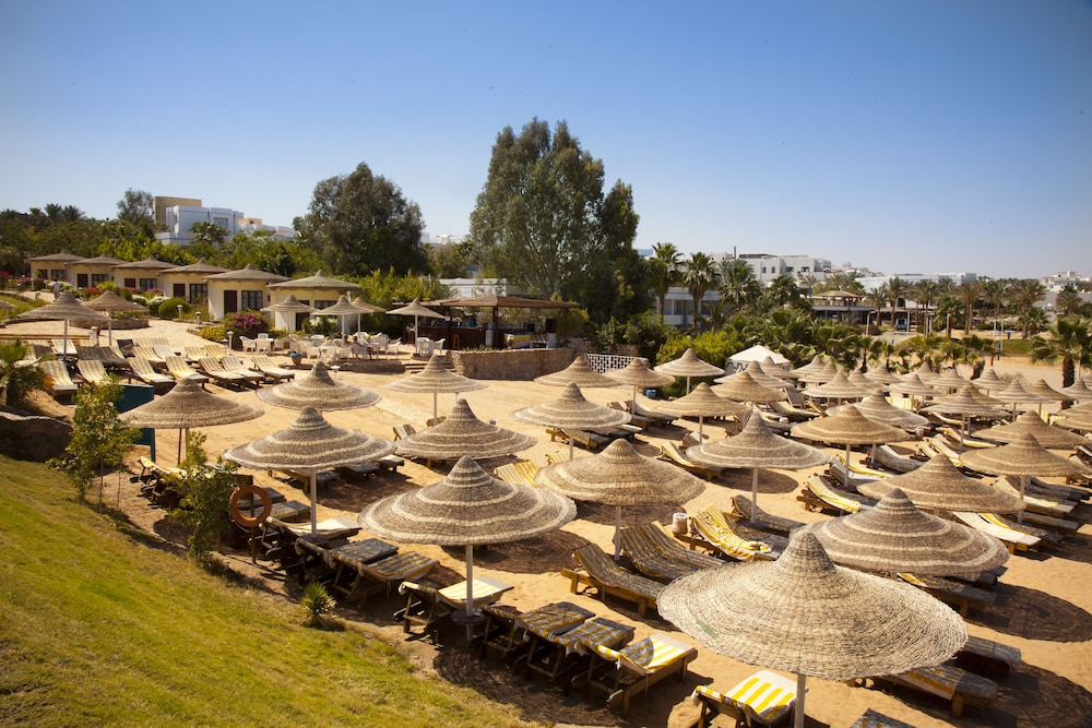 Xperience Hill-Top Beach Resort 19/22
