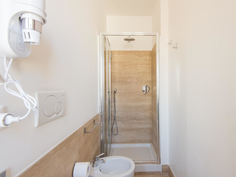 RSH Trevi Fountain Luxury Apartment 36/39