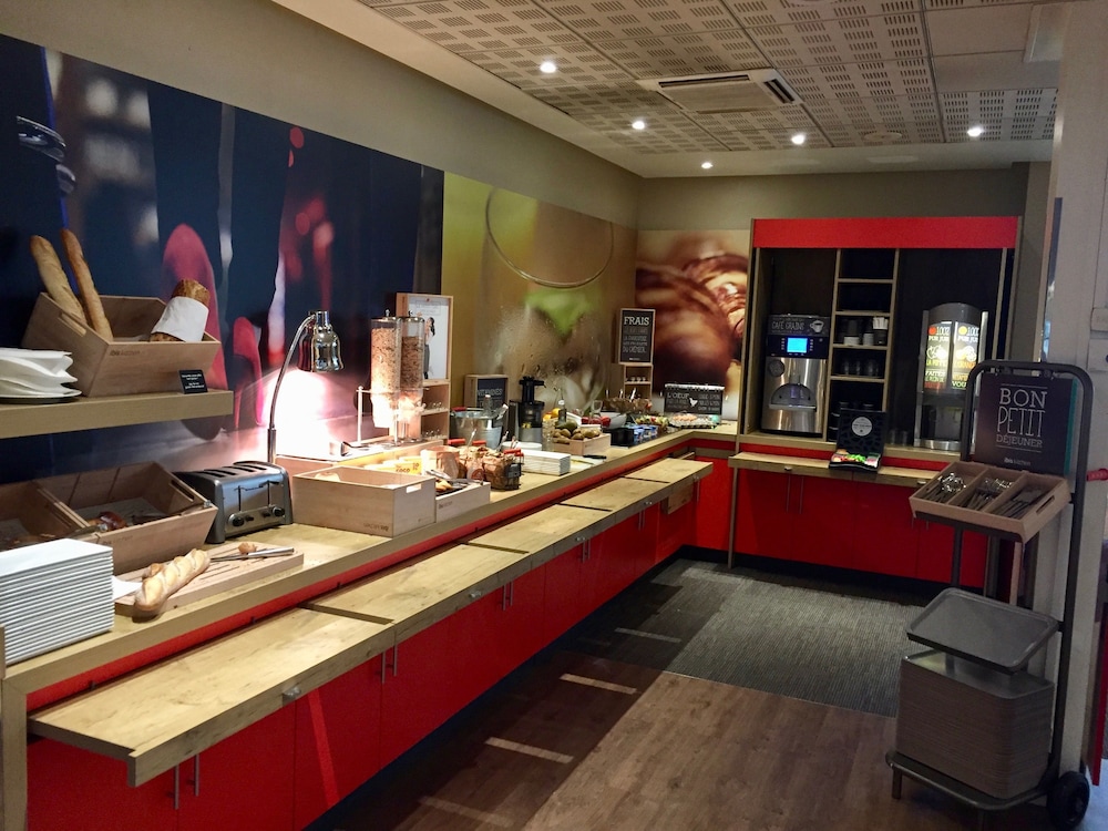 Ibis Creteil 8/68