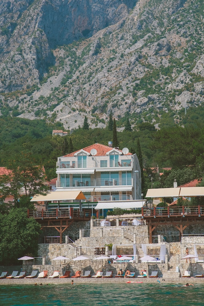 HOTEL CASA DEL MARE AMFORA 2/71