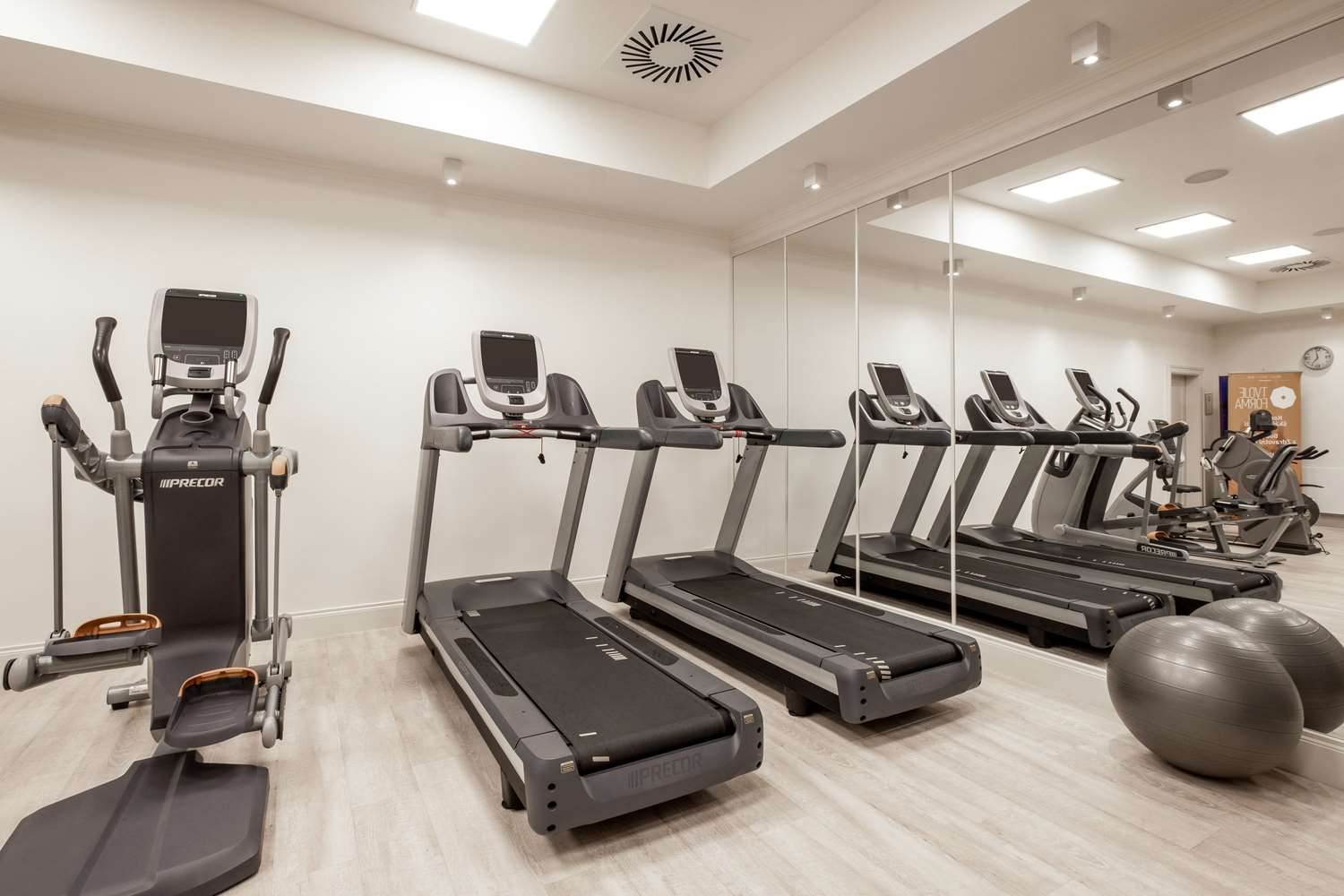 Clarion Grandhotel Zlaty Lev 23/40