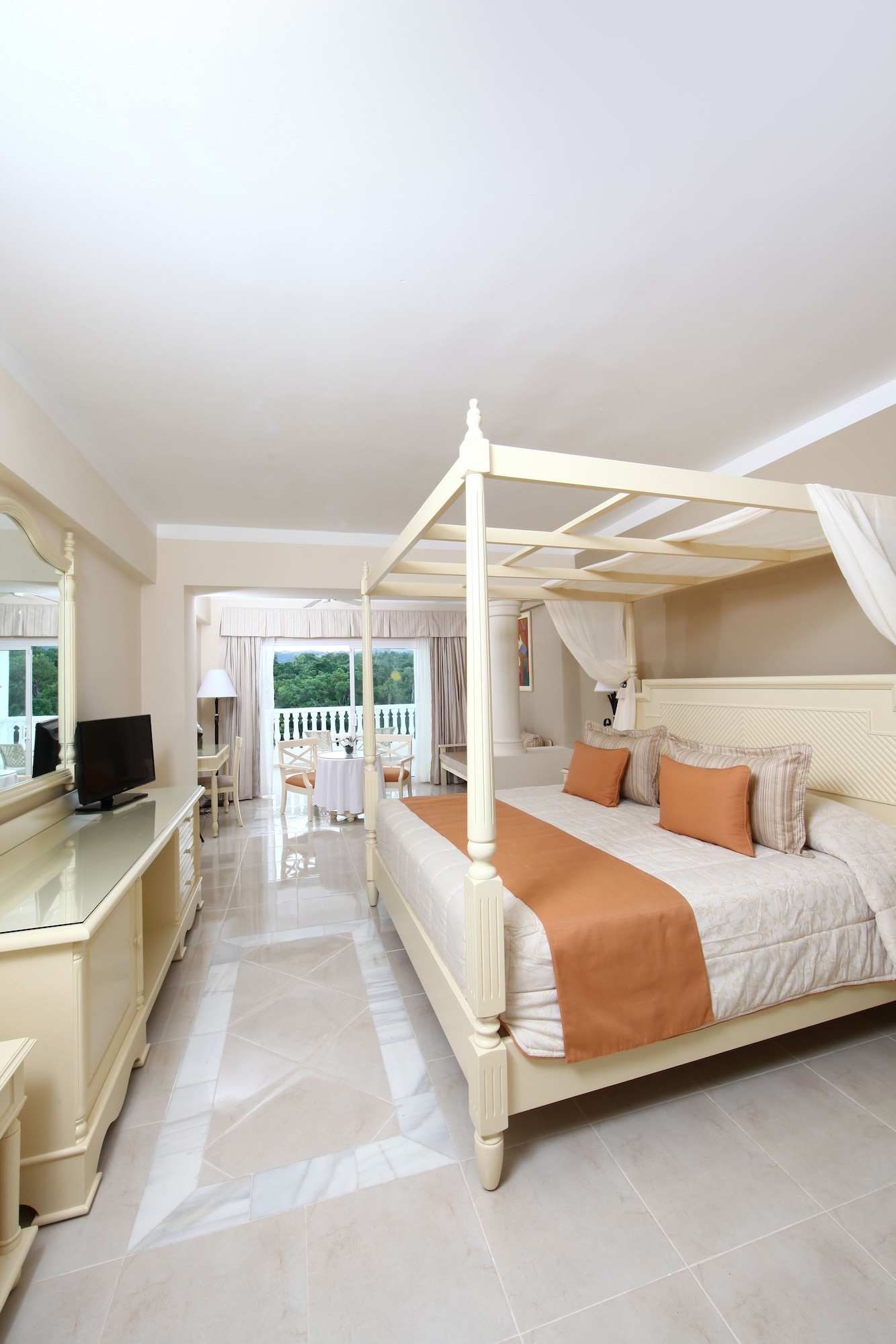 Junior Suite, King Bed