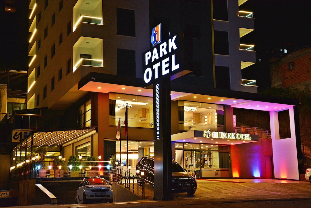 61 Park Hotel 2/51