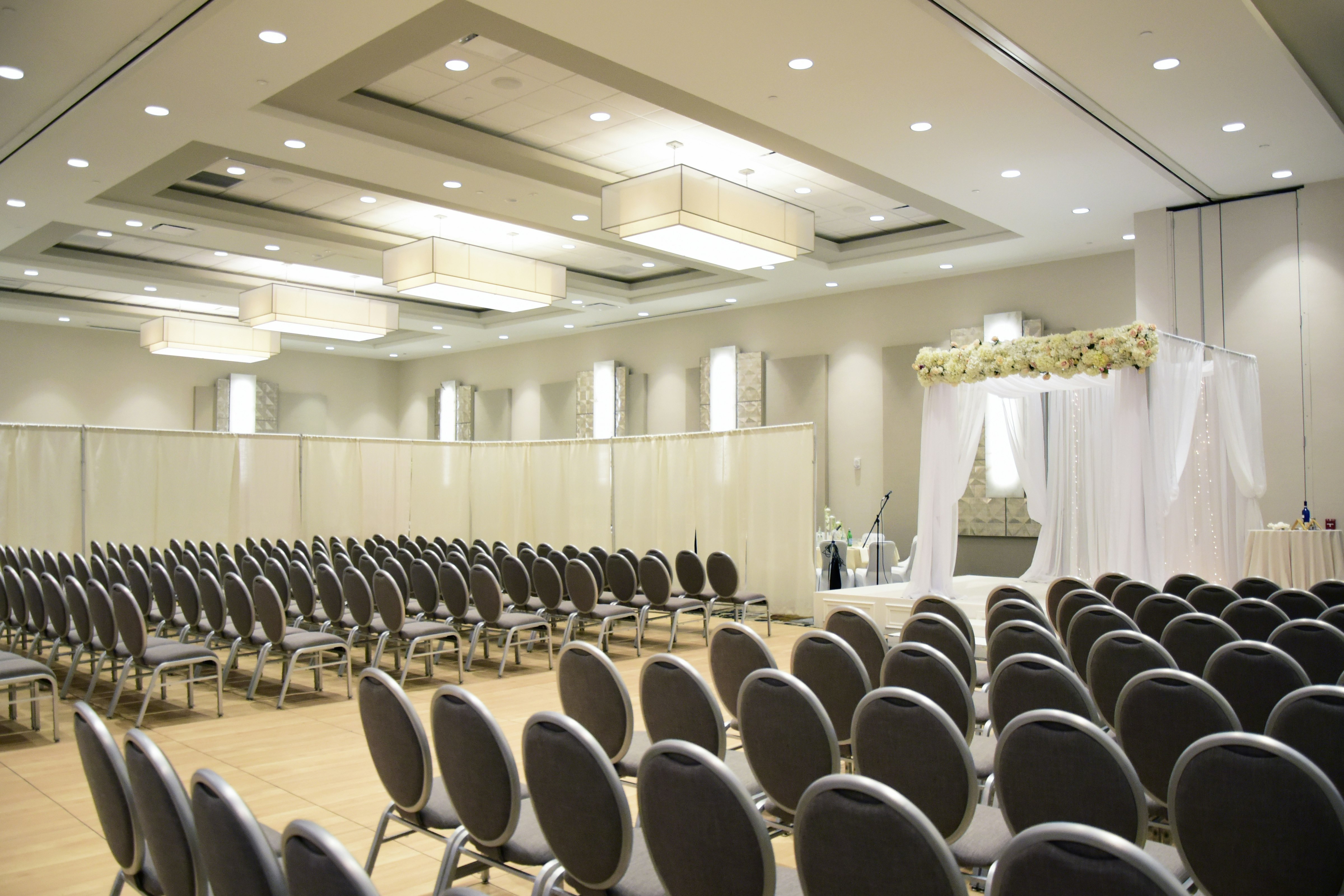 Doubletree By Hilton Hotel Baltimore North Pikesville 75/84