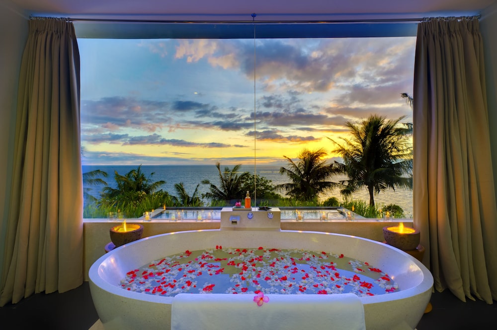 Malimbu Cliff Villa 30/56