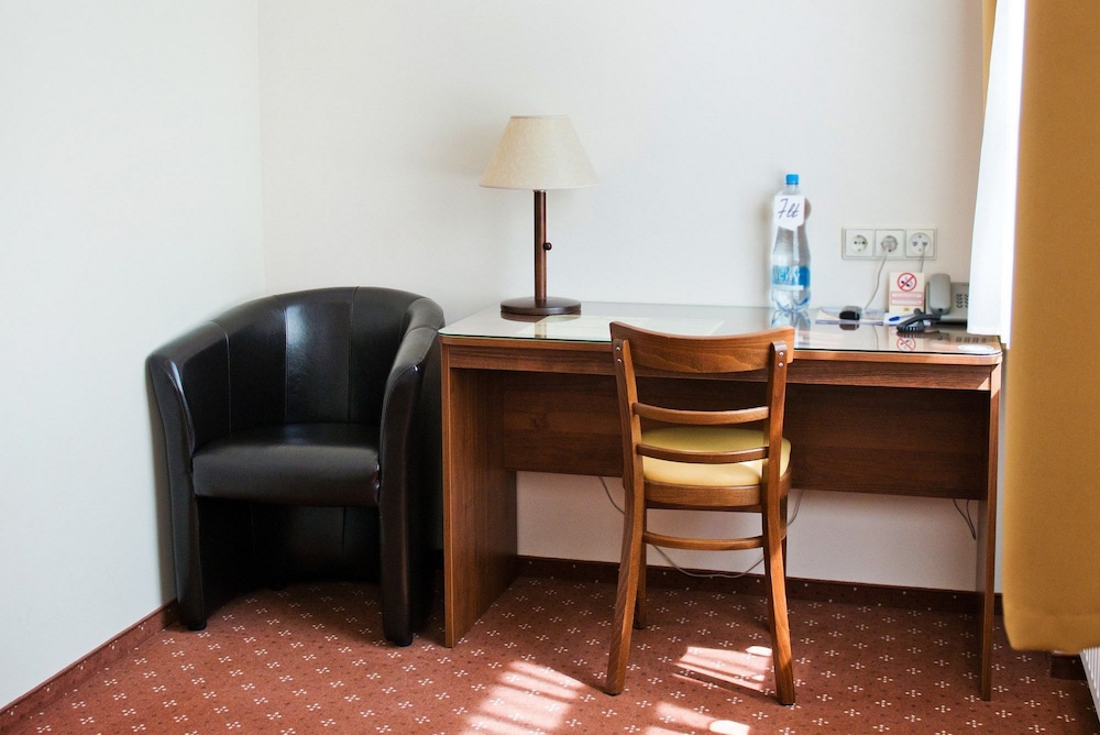 Memel Hotel 54/66