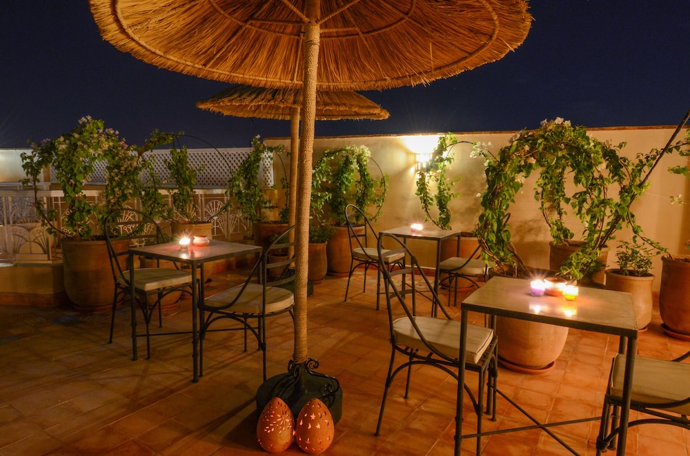 Riad Ayni 41/53