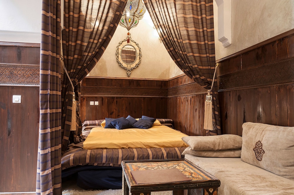 LA MAISON NOMADE 40/77