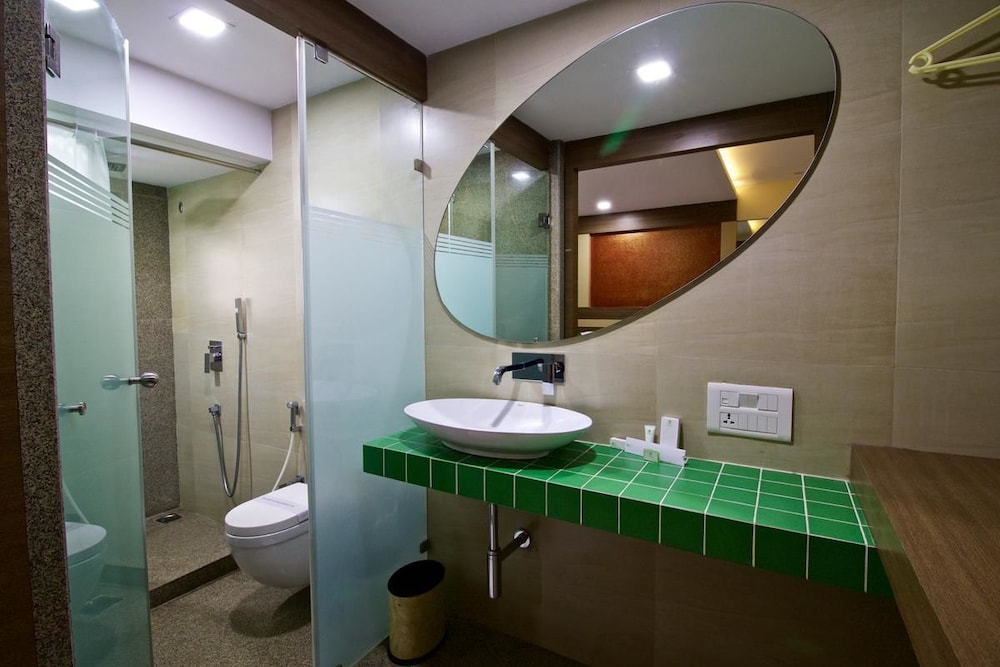 Red Fox Hotel Morjim 53/55