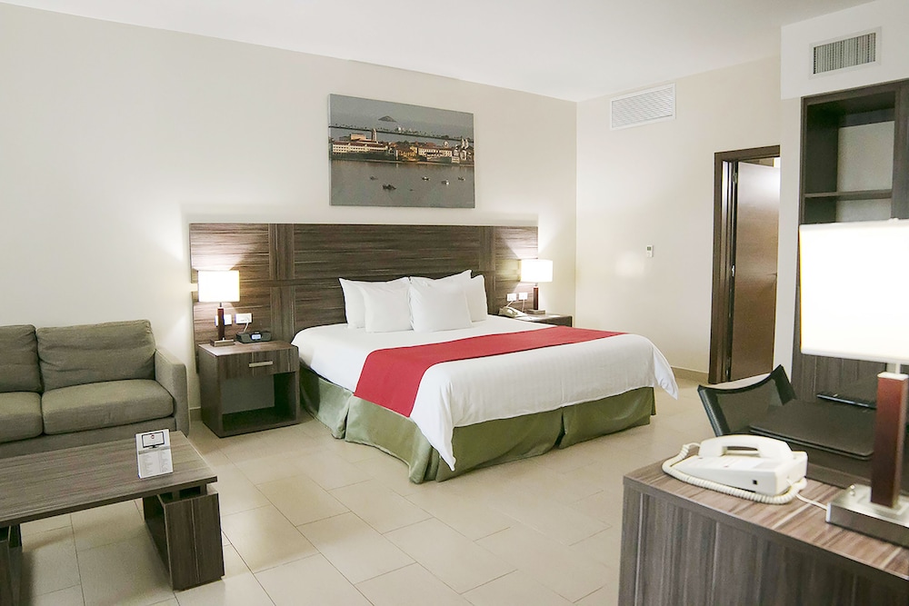 Victoria Hotel and Suites Panama 12/53