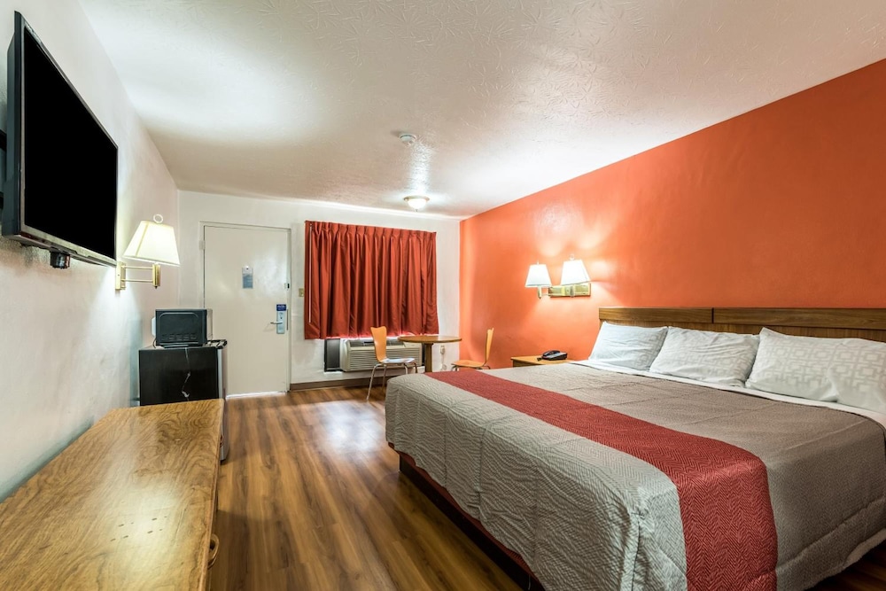 Motel6 Attalla AL 18/63