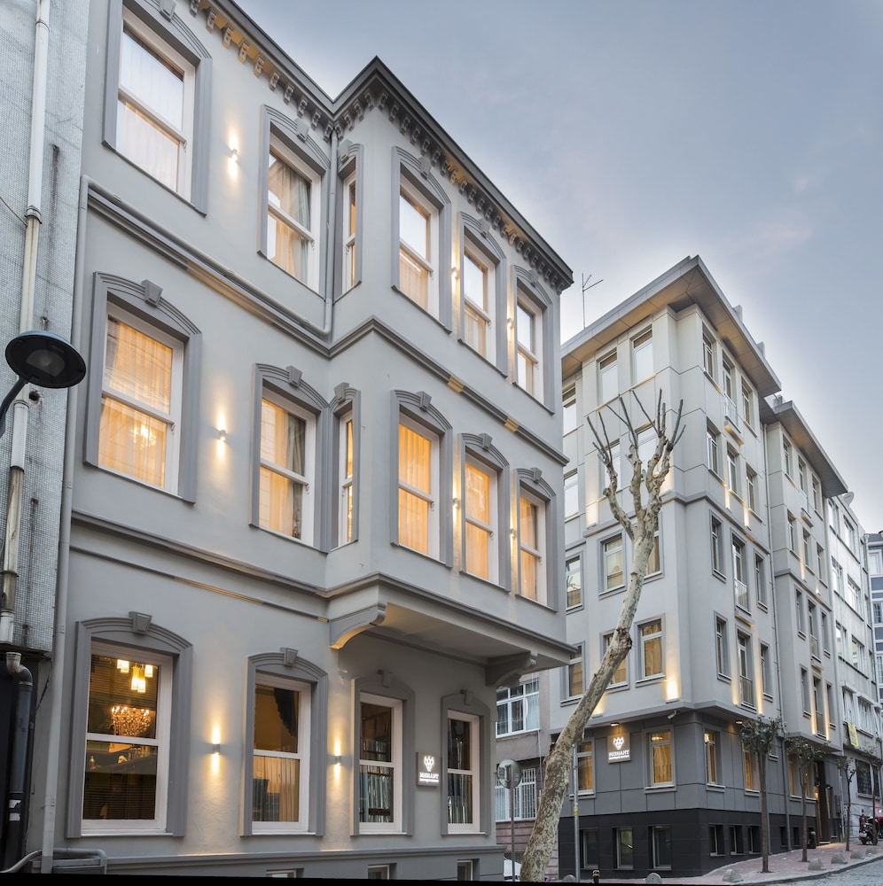 Nishant Boutique Hotels 2/25