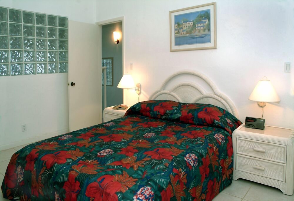 Ocean Reef Yacht Club Resort 17/75