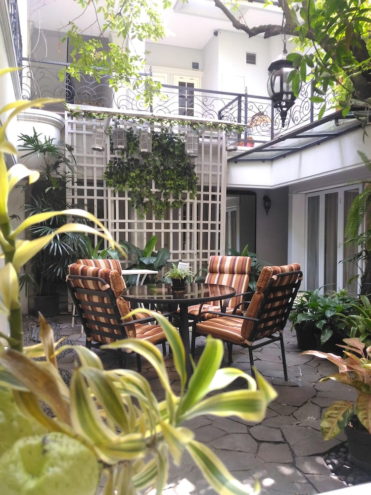 La Nostalgie Boutique Hotel 3/42