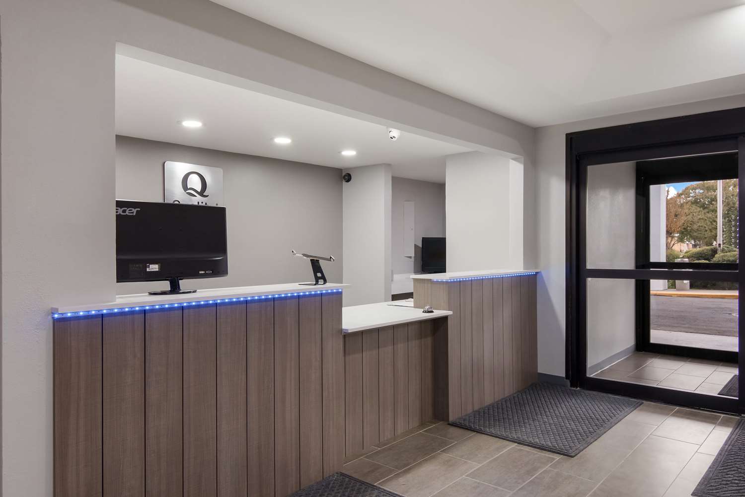 Quality Inn near Casinos and Convention Center 6/34