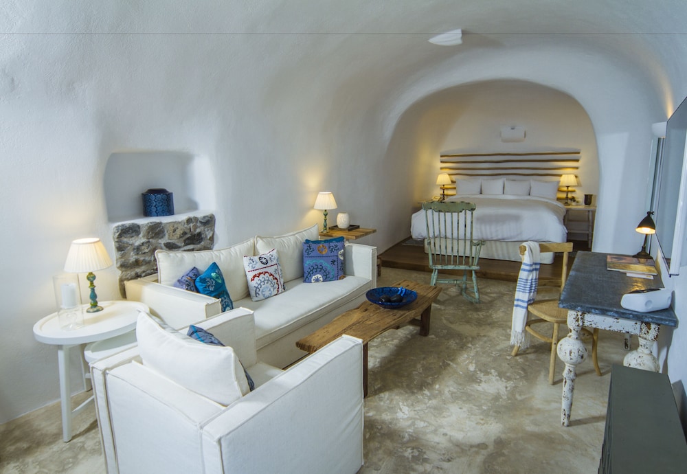 Iconic Santorini 40/73