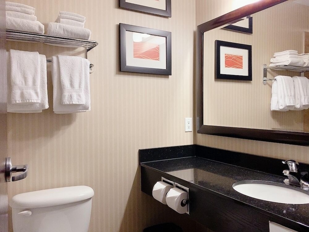 Prairie Moon Inn Sylvan Lake 8/23