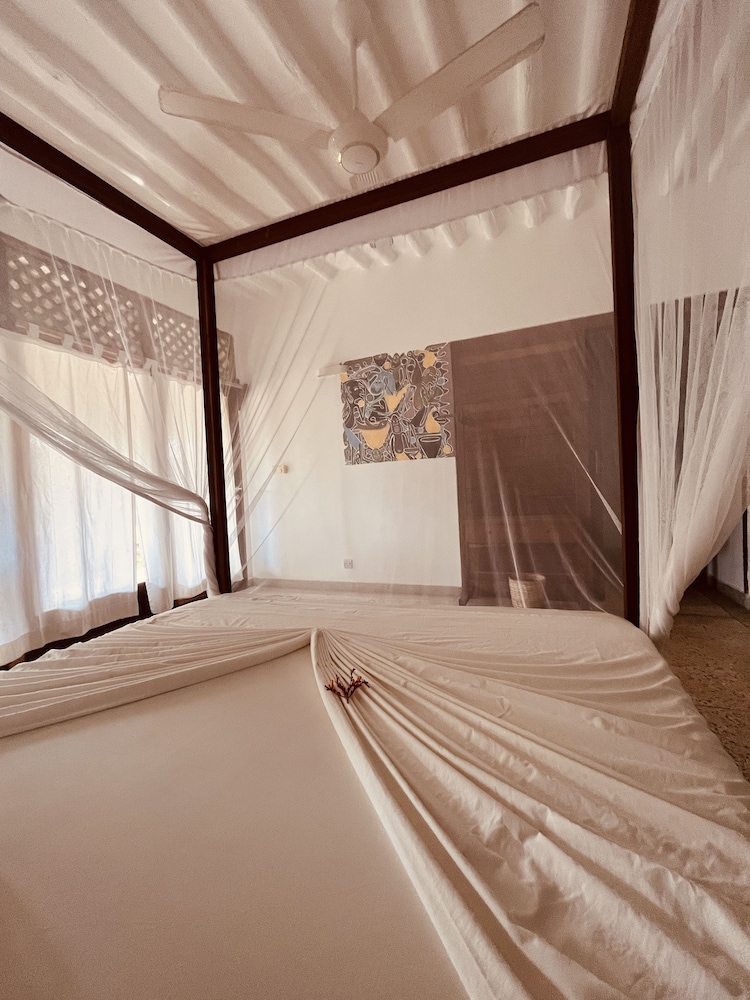 Arthotel Zanzibar 16/50