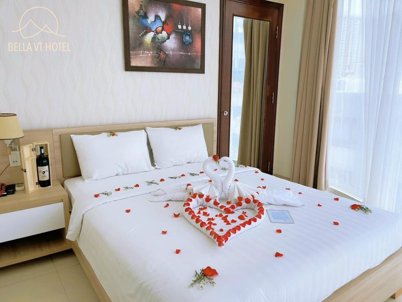 Deluxe, King Bed, Castle View
