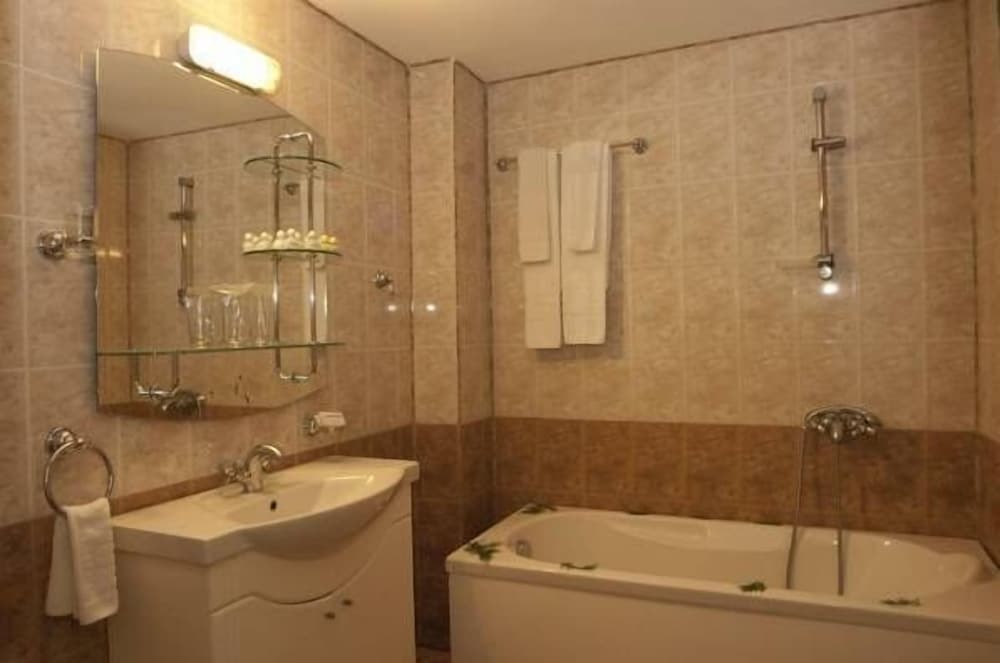 Hotel Kamenec 43/50