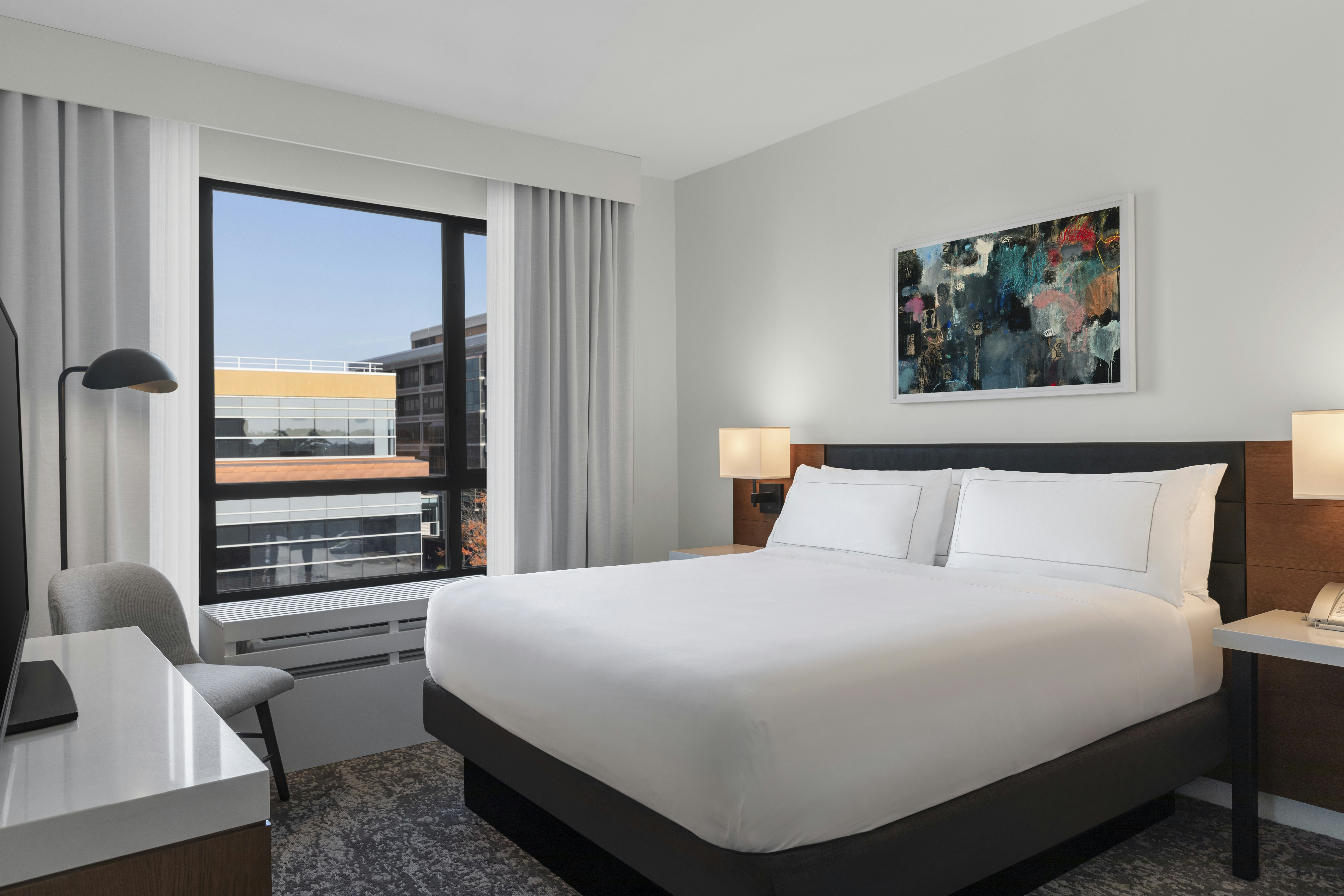 1 BEDROOM, SUITE, KING BED