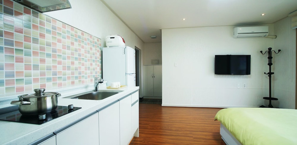 Jeju J Pension 22/37