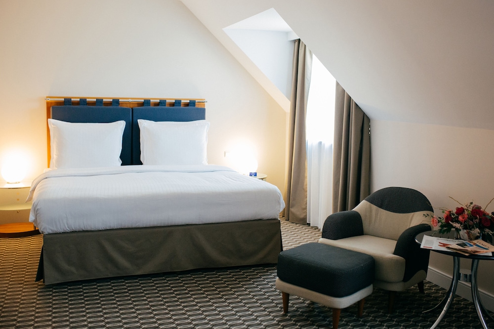 Radisson Blu Carlton 13/73