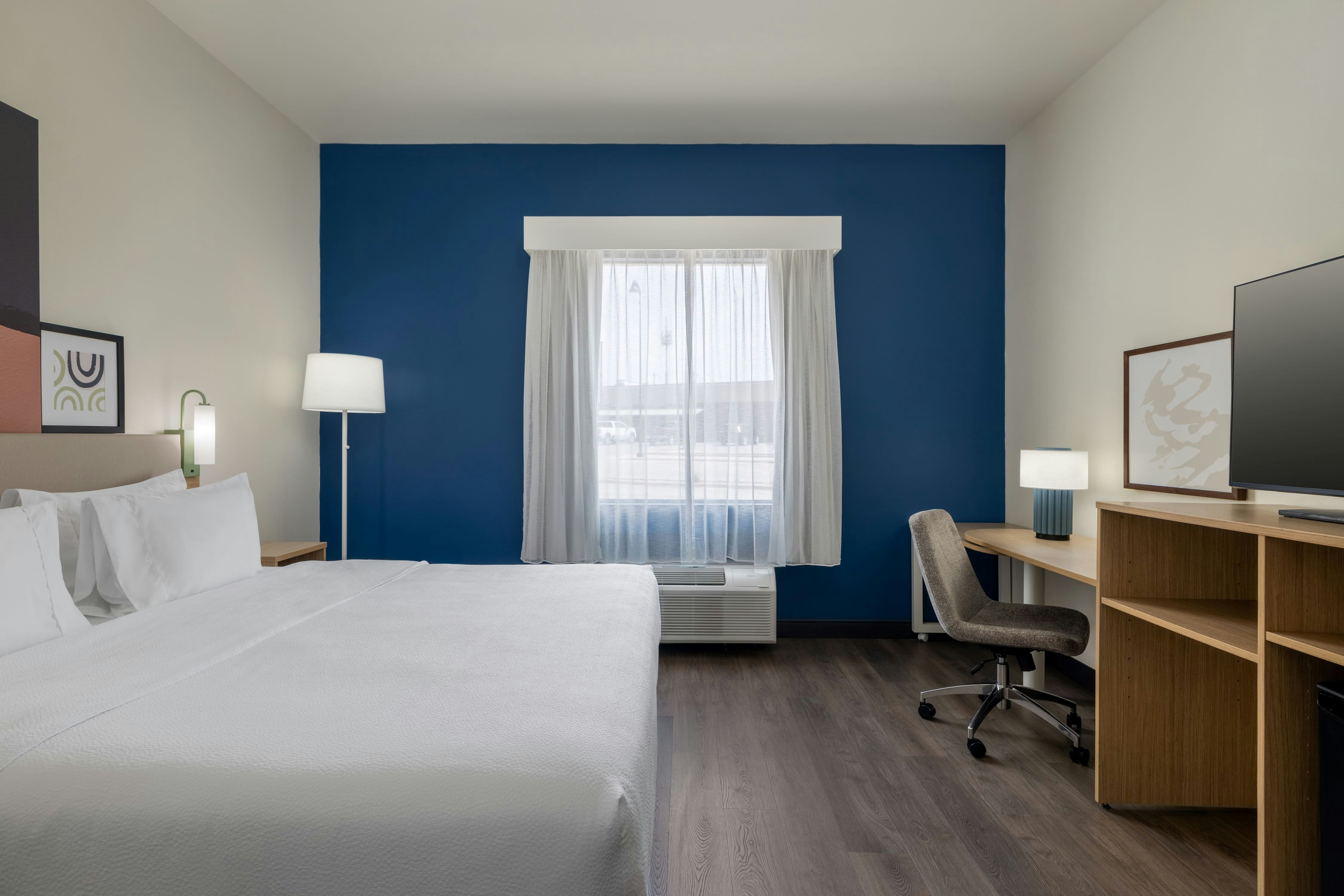 Room, King Bed