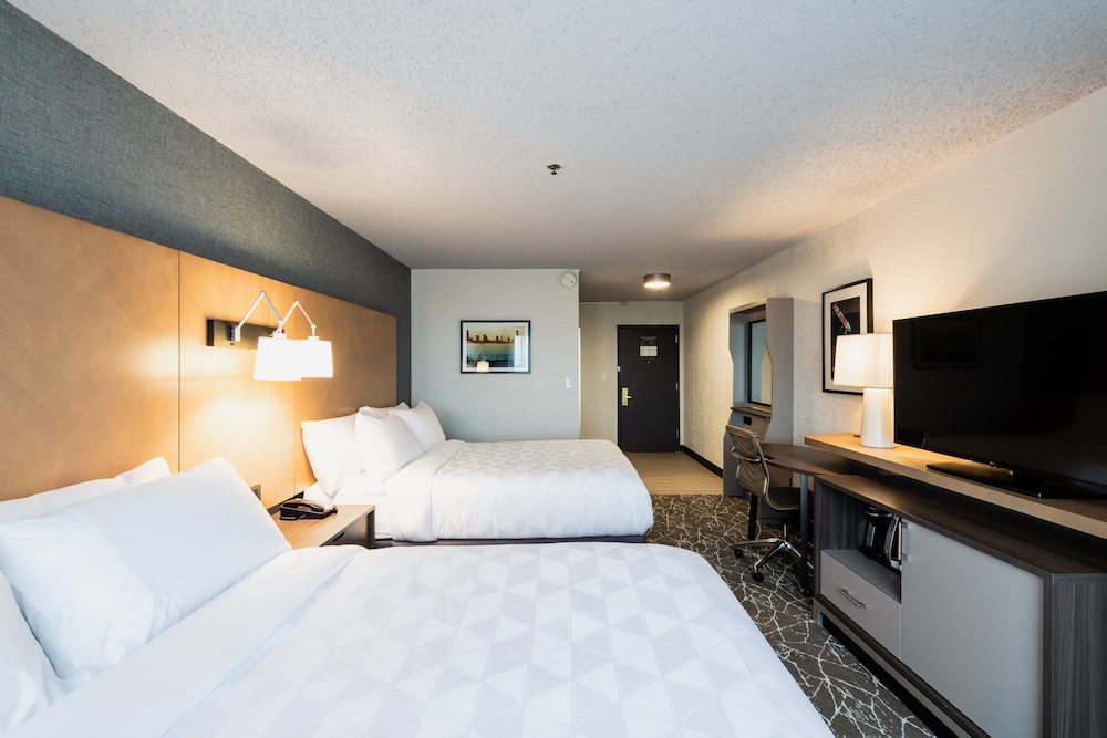 Holiday Inn Newark International Airport An Ihg Hotel 21/84