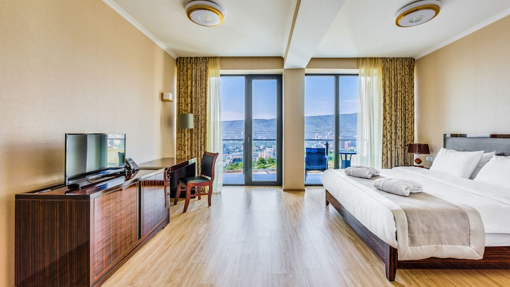 Lisi Hills Hotel 15/50