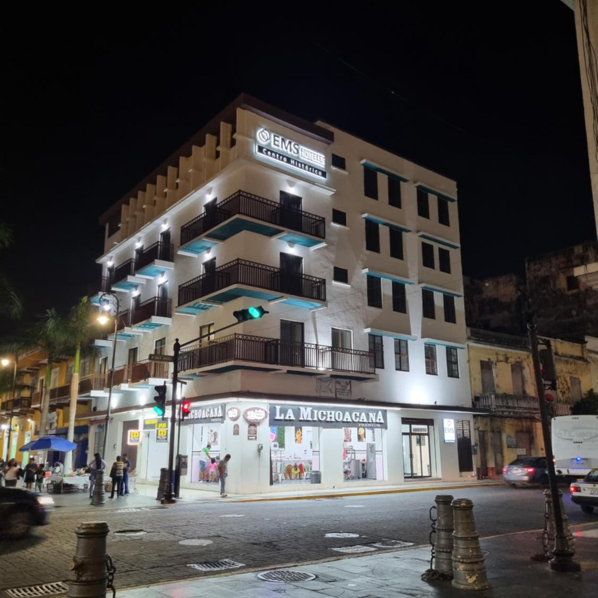 EMS Hoteles Centro Historico 1/16