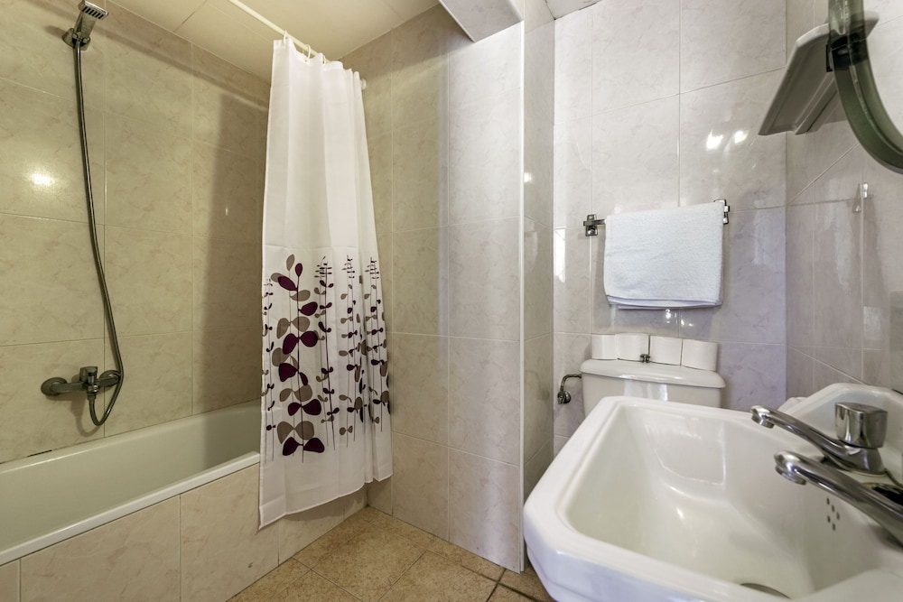 Hotel Marisol 50/50
