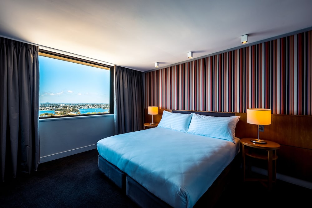 View Sydney 13/80