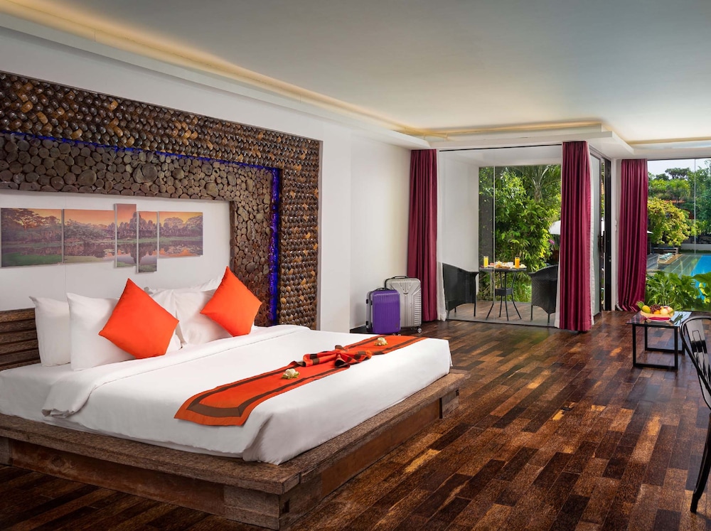 ANGKOR ELYSIUM SUITE 19/50