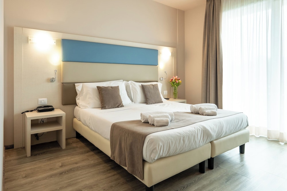Hotel Splendid Sole 12/68