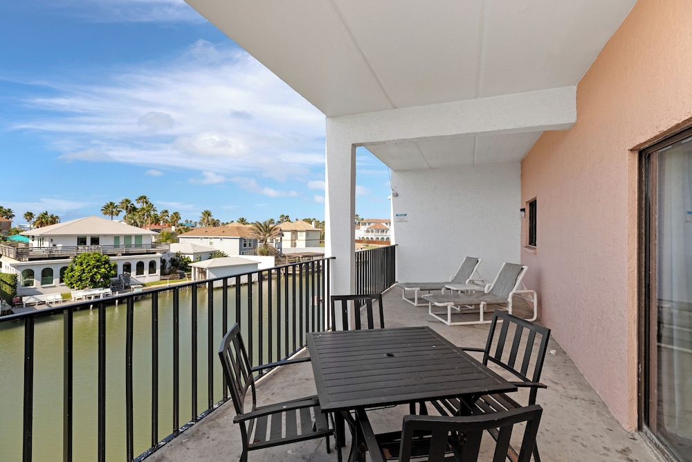 WindWater Hotel & Marina 53/66
