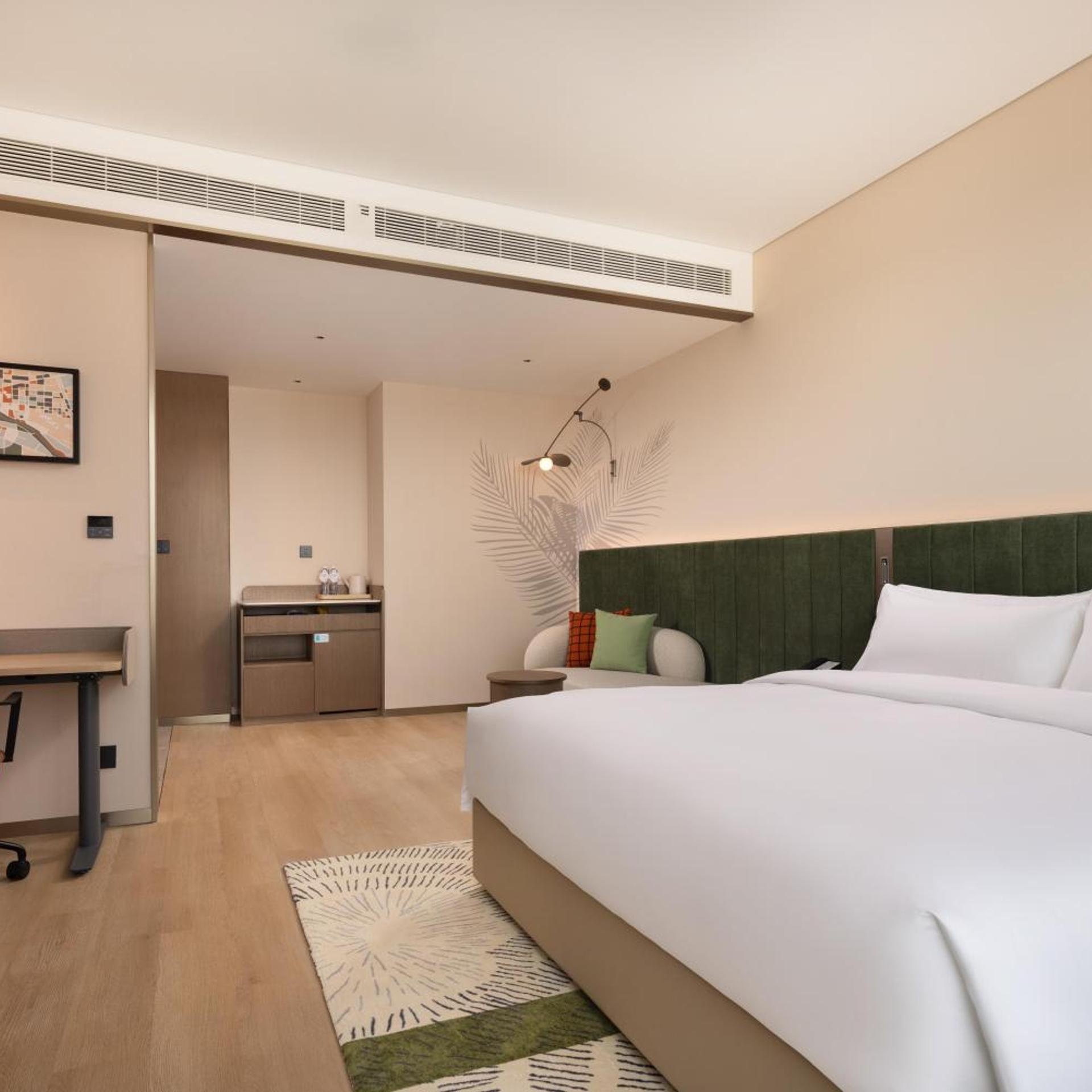 Hilton Garden Inn Zhoukou Chuanhui 12/33
